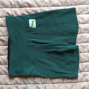 NWOT Tracksmith ribbed shorts